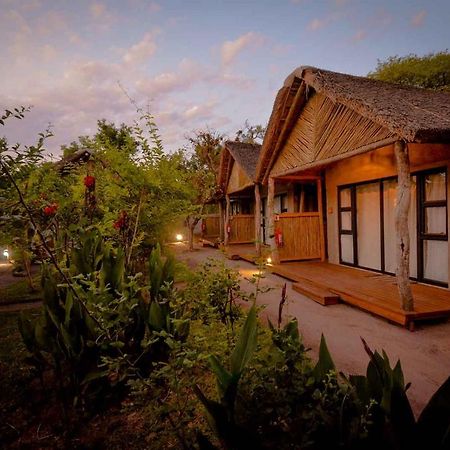 African Excursions Guest House Khwai Eksteriør bilde
